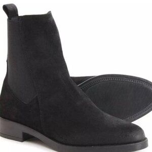 NWT Womens EMANUELE CRASTO Italian Black Suede Chelsea Boots 7